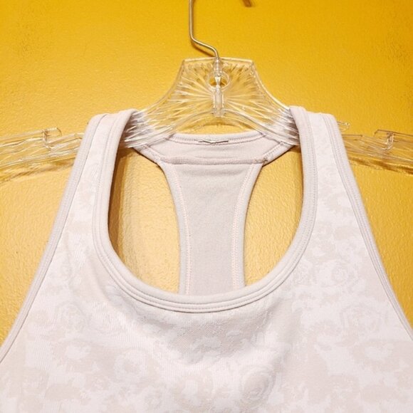 Fabletics | Women's Floral Racerback Sports Bra Tank Top (Size 2) - Picture 2 of 12